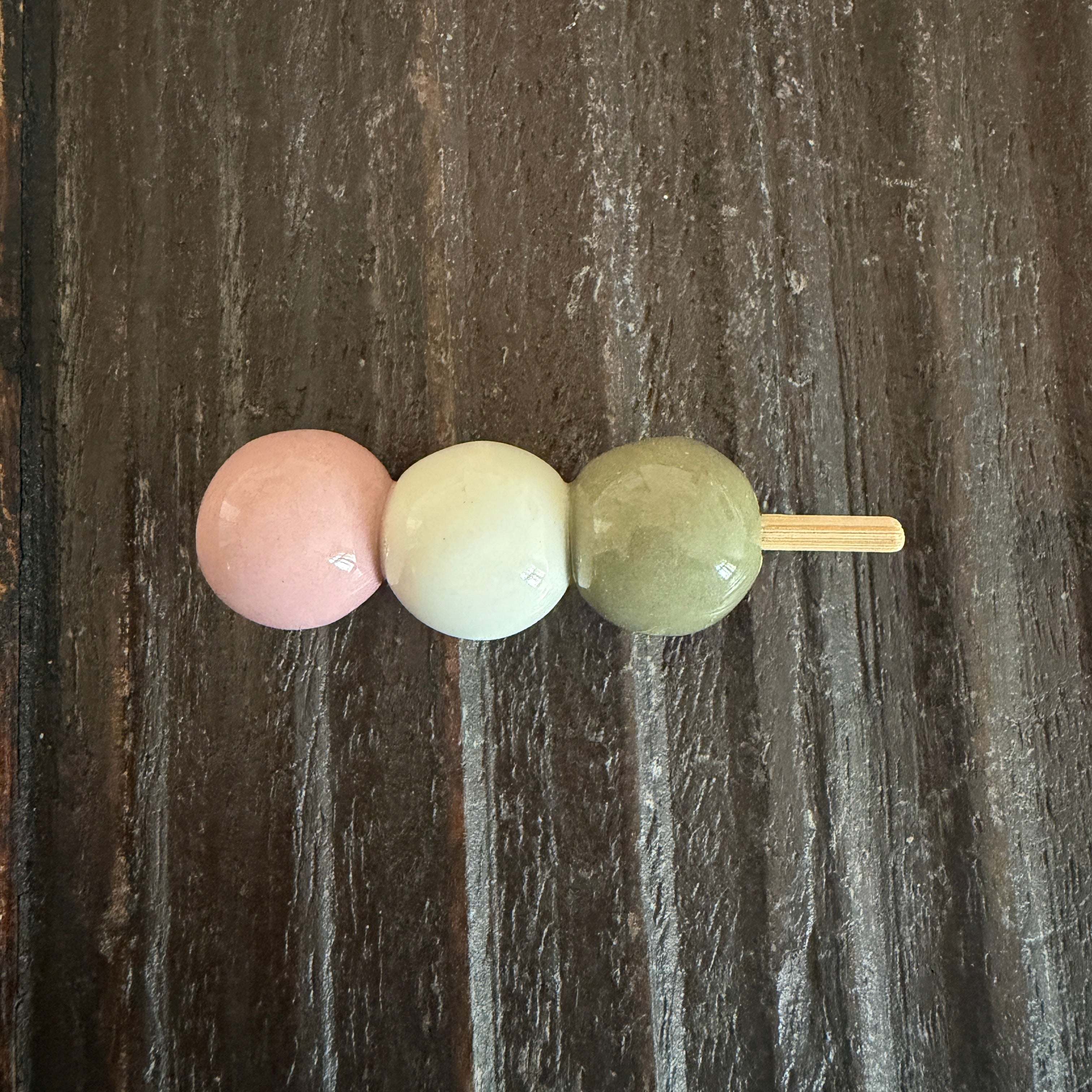 Podstawka pod pałeczki Dango