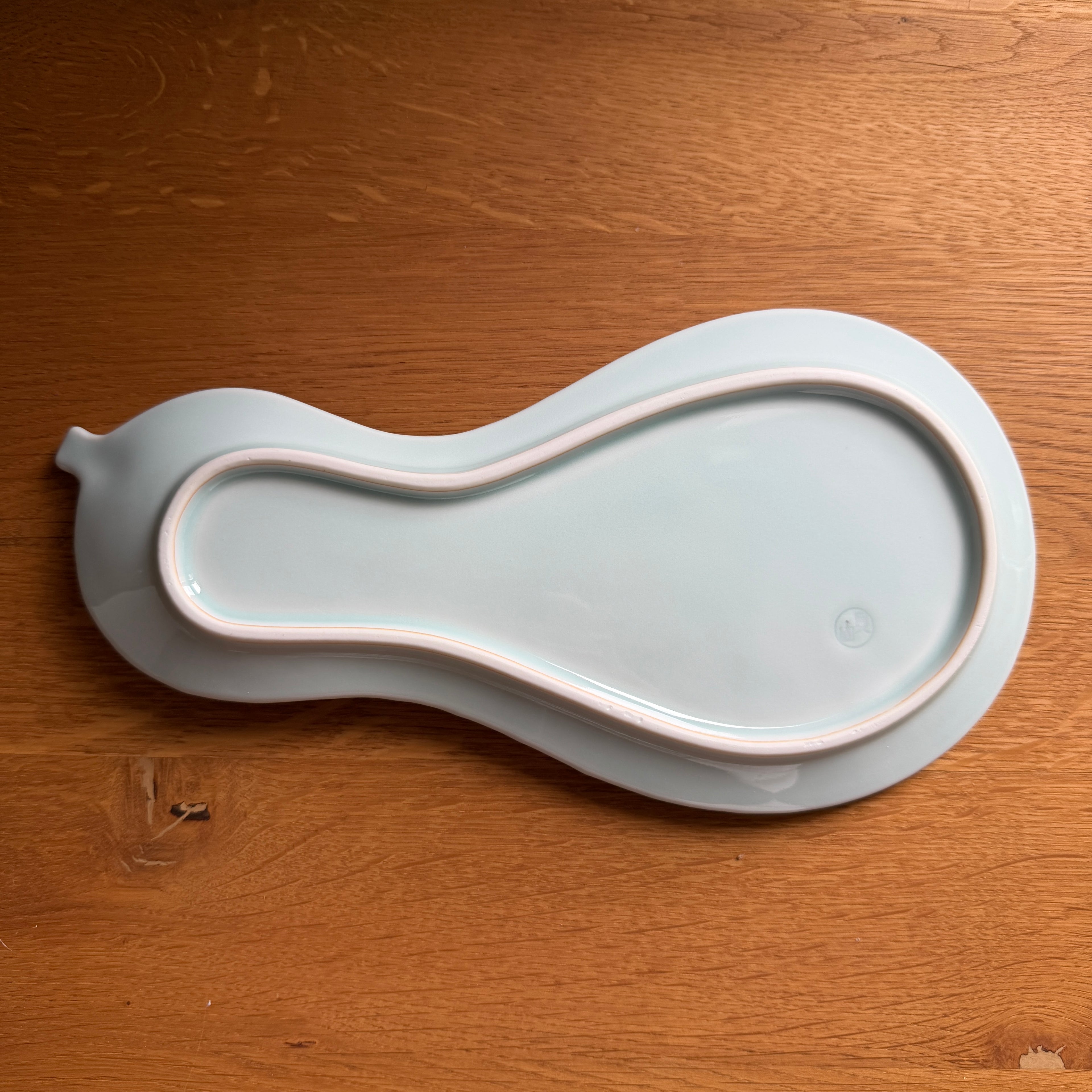 Hisago Seihaku Plate (White Blue)