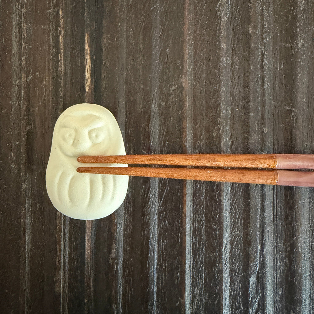 Podstawka pod pałeczki Daruma